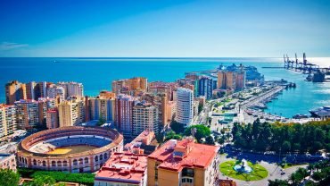 10 Frequently asked questions from tourists visiting Malaga